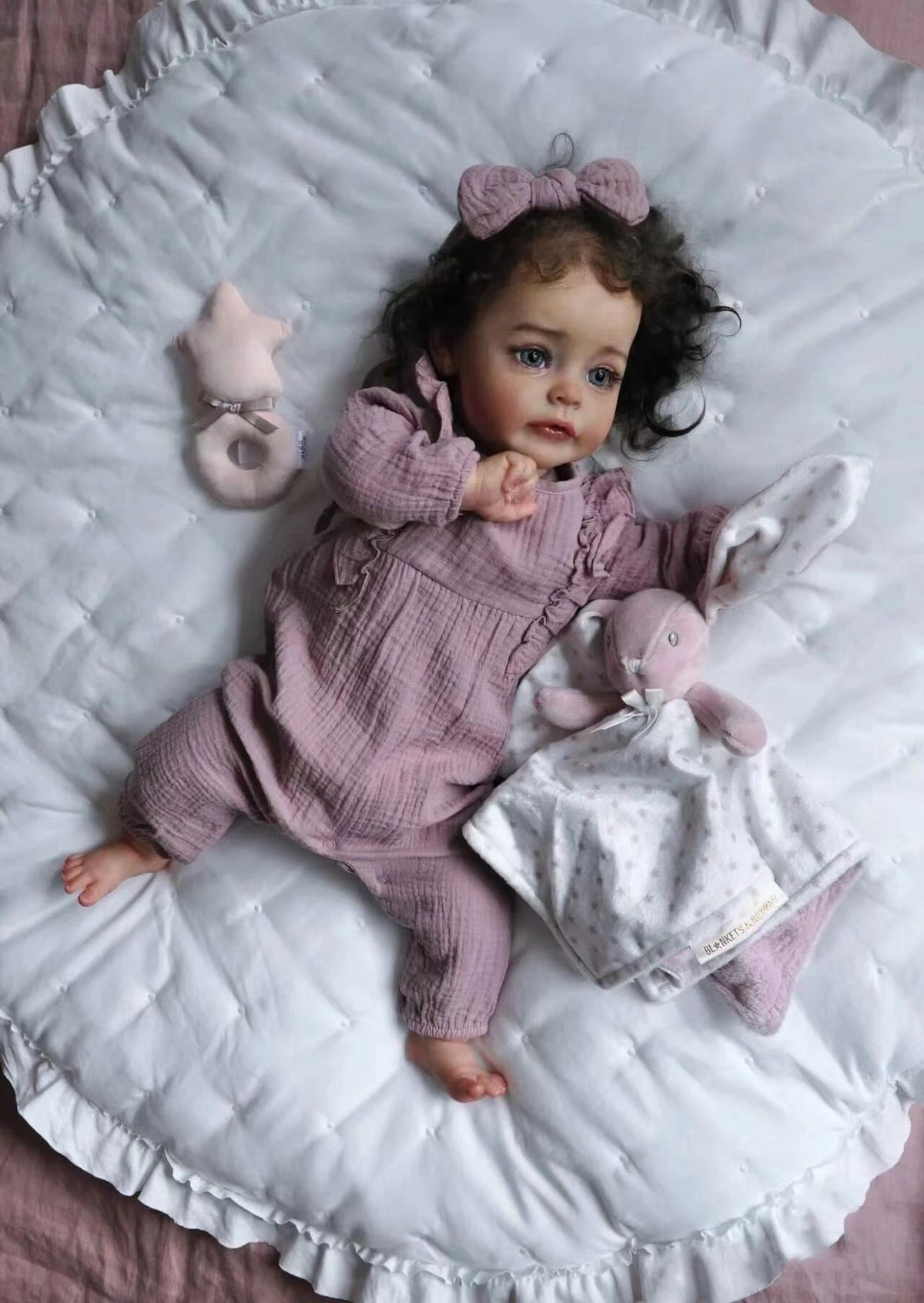 24 Zoll Reborn Puppen mit Stoffkörper lebensechte Puppe Geschenk für Damen und Mädchen