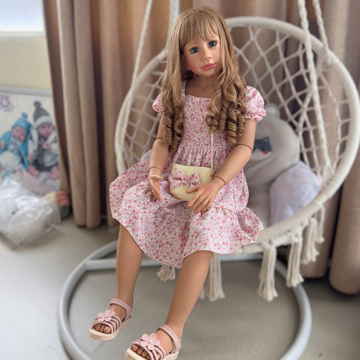 120 cm große, stehende Reborn-Kleinkindpuppen mit Vollvinylkörper, Begleitspielzeug für jeden Anlass, geeignet als Geschenk für Feiertage und zur Dekoration zu Hause