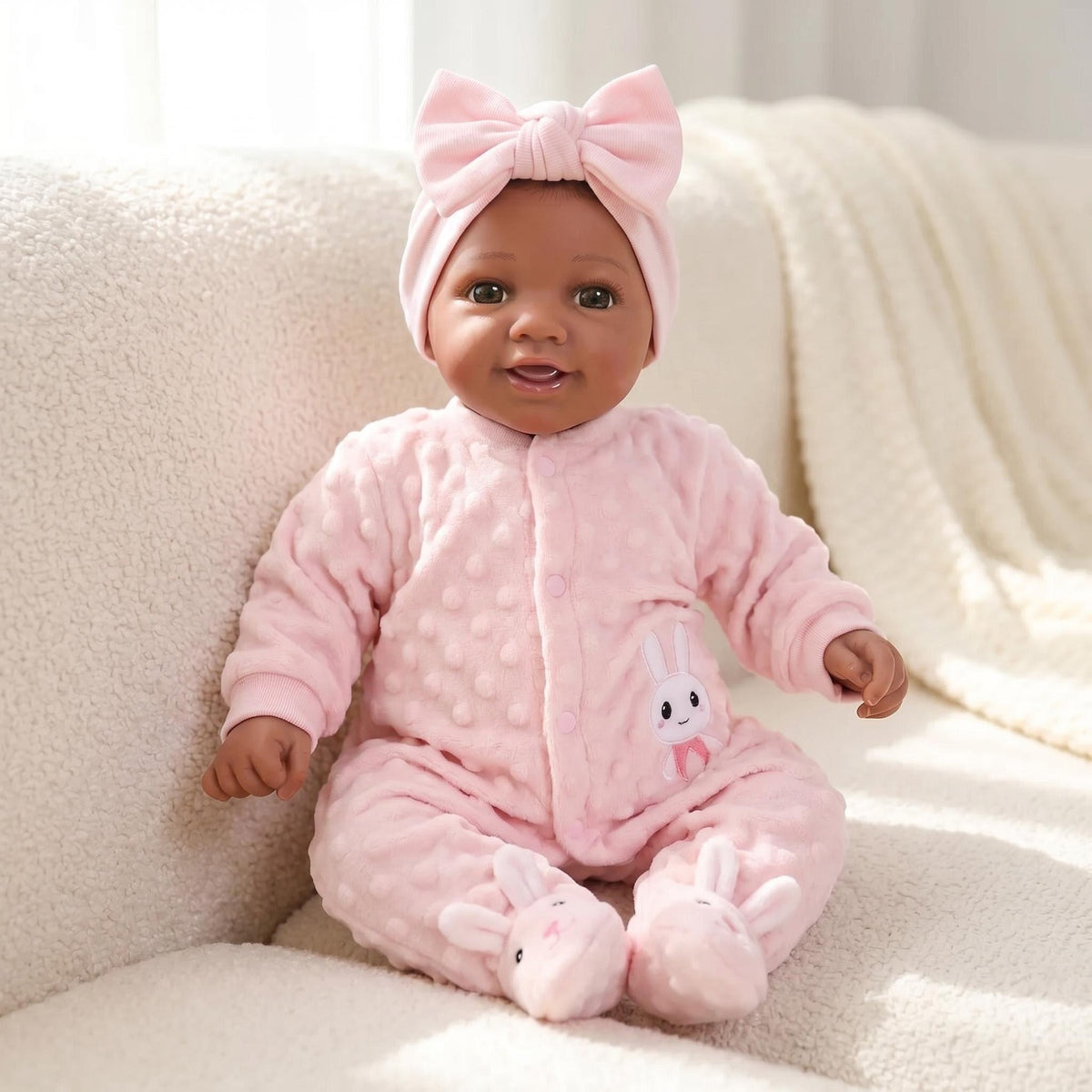 17-Zoll Reborn Babypuppe, schwarze weiche Stoffkörper realistische Neugeborenen-Babypuppe, lebensechte Babypuppe, handgefertigte Kunstpuppe