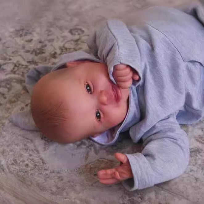24 Zoll Reborn Kleinkind lebensechte Neugeborenen-Babypuppe mit Stoffkörper als Geschenk für jemanden