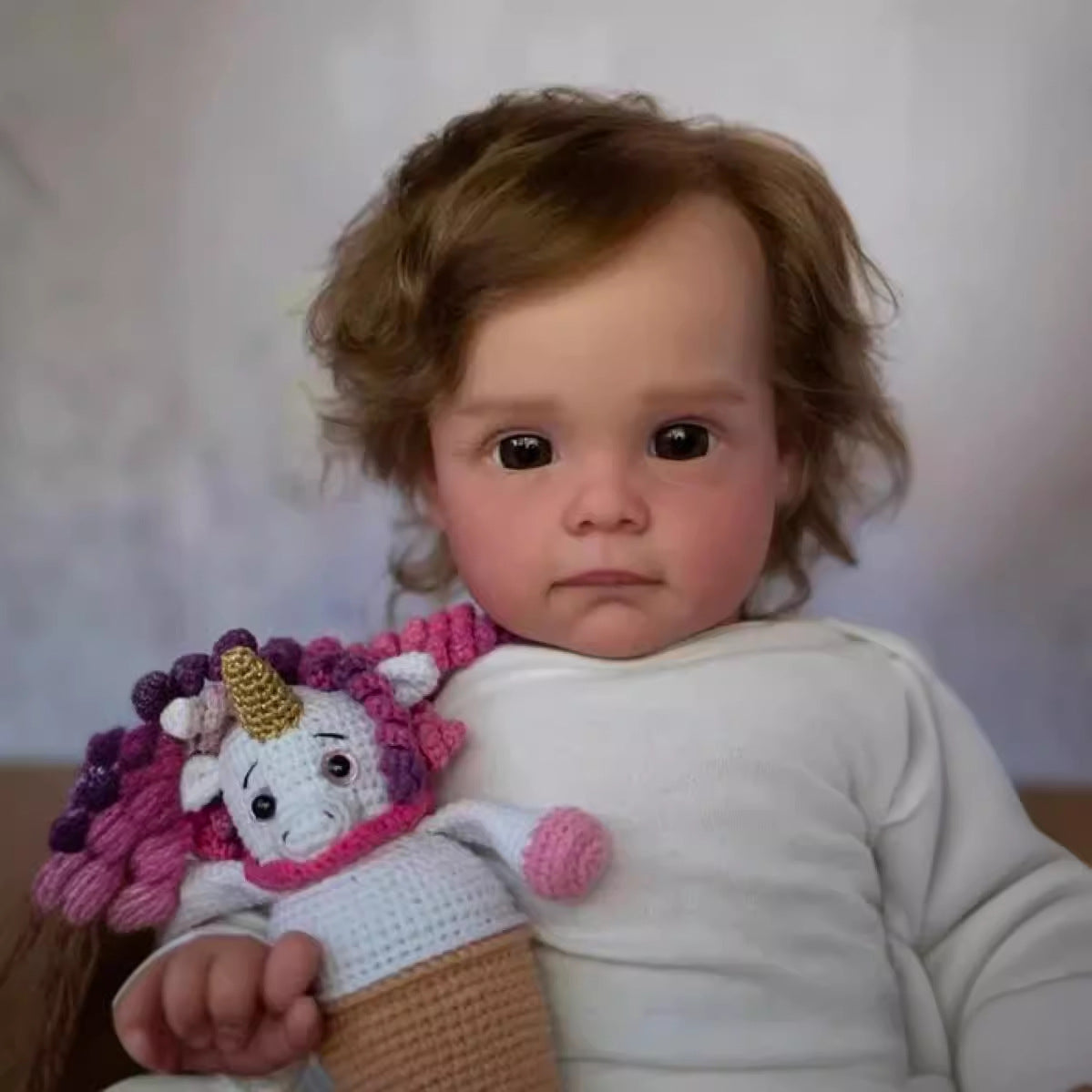 58 cm Reborn Babypuppe mit Stoffkörper, Kleinkind-Mädchenpuppe mit echtem Haar, Geschenk