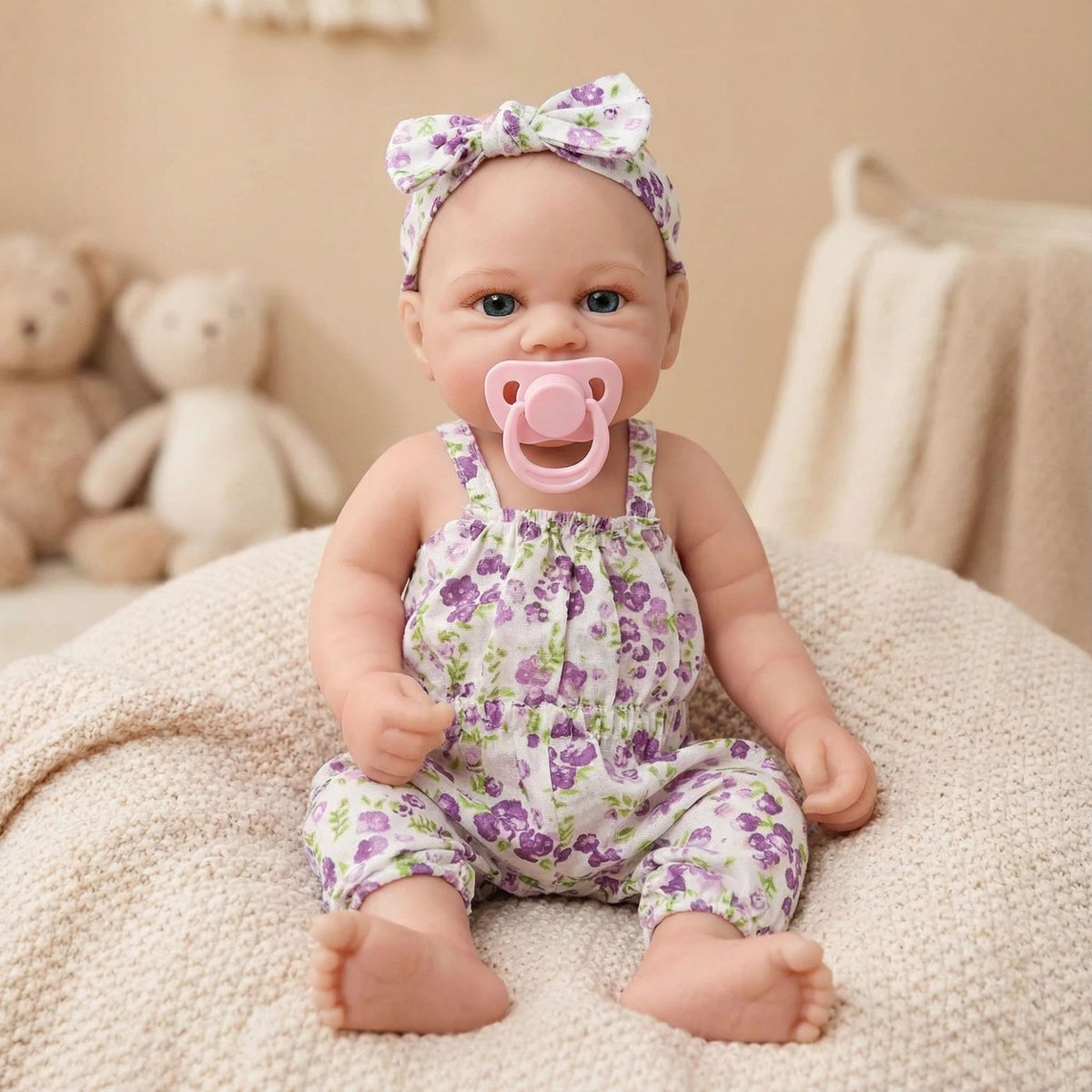 12 Zoll (ca. 30 cm) Reborn-Puppe aus Vollsilikon, lila Jumpsuit mit Blumenmuster