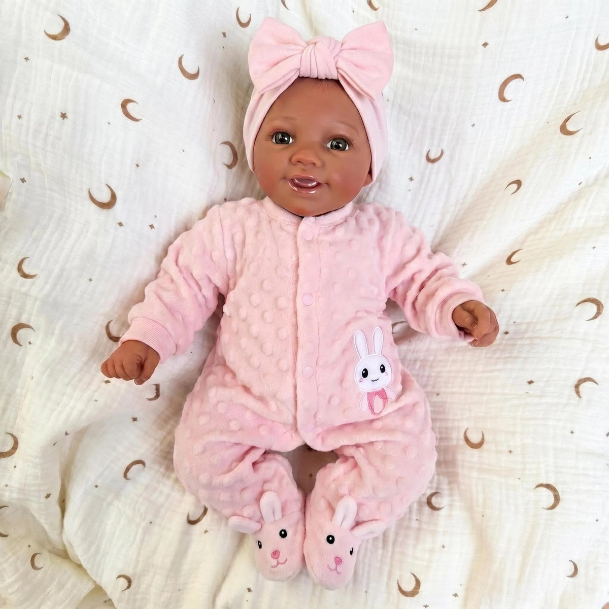 17-Zoll Reborn Babypuppe, schwarze weiche Stoffkörper realistische Neugeborenen-Babypuppe, lebensechte Babypuppe, handgefertigte Kunstpuppe