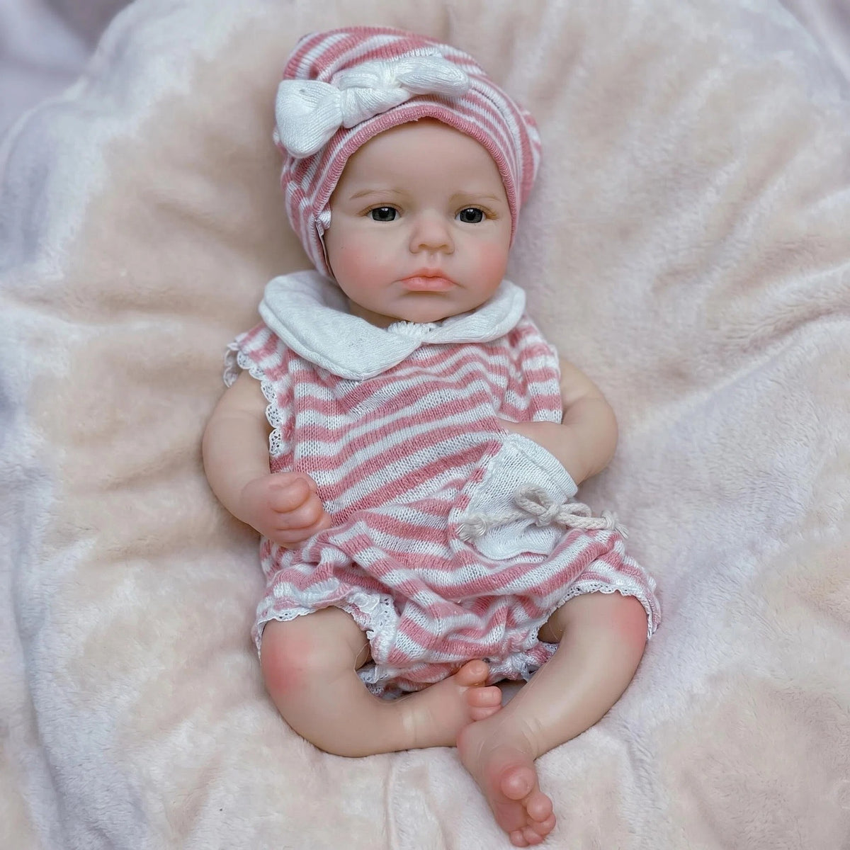 Entzückende, realistische 30 cm Reborn-Puppe mit offenen Augen aus Vollsilikon, waschbar für Kinderzimmerdekoration und Rollenspiele
