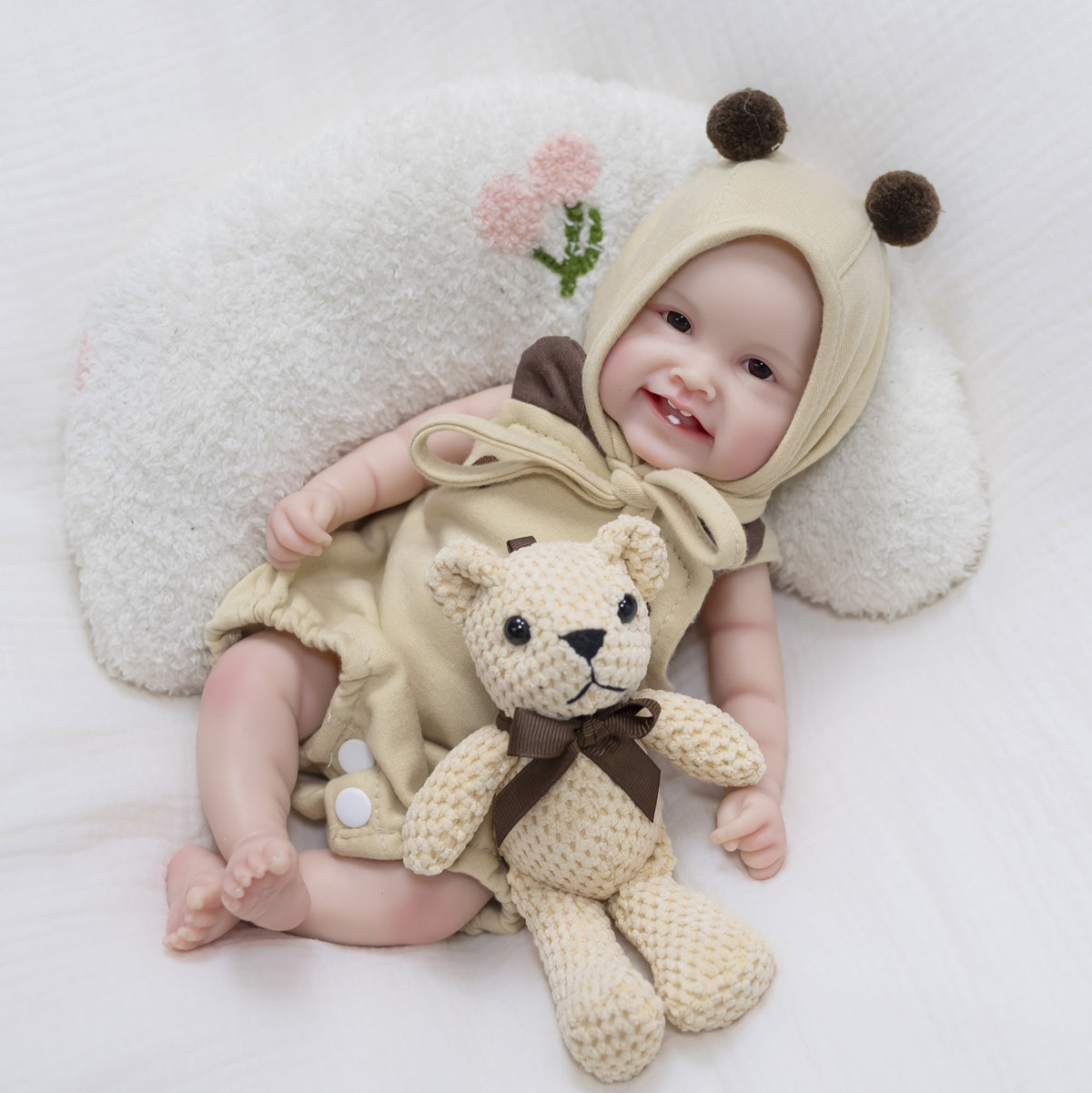 12-Zoll realistische Babypuppe aus Vollsilikon, entzückendes Design mit grinsendem Gesicht, passendes Geschenk für Feiertage und Geburtstage für jedes Alter