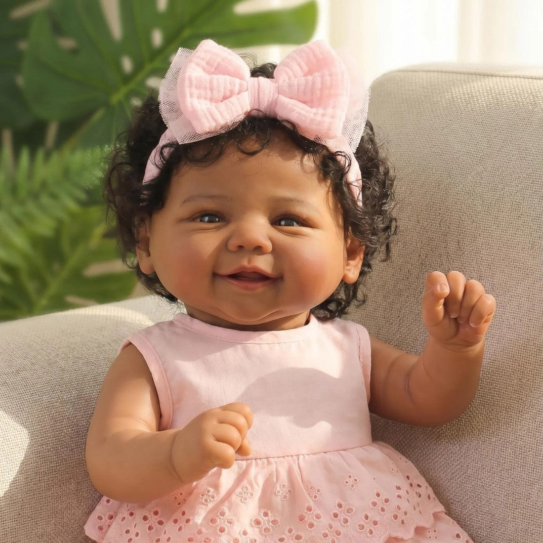 19 Zoll Reborn-Babypuppe mit Stoffkörper, rosa Lochstickerei-Kleid, großes Netzstoff-Schleifen-Stirnband, schöne Geschenkidee für Geburtstage, Weihnachten und Feiertage, kuscheliger Begleiter für Kinder und erwachsene Puppensammler