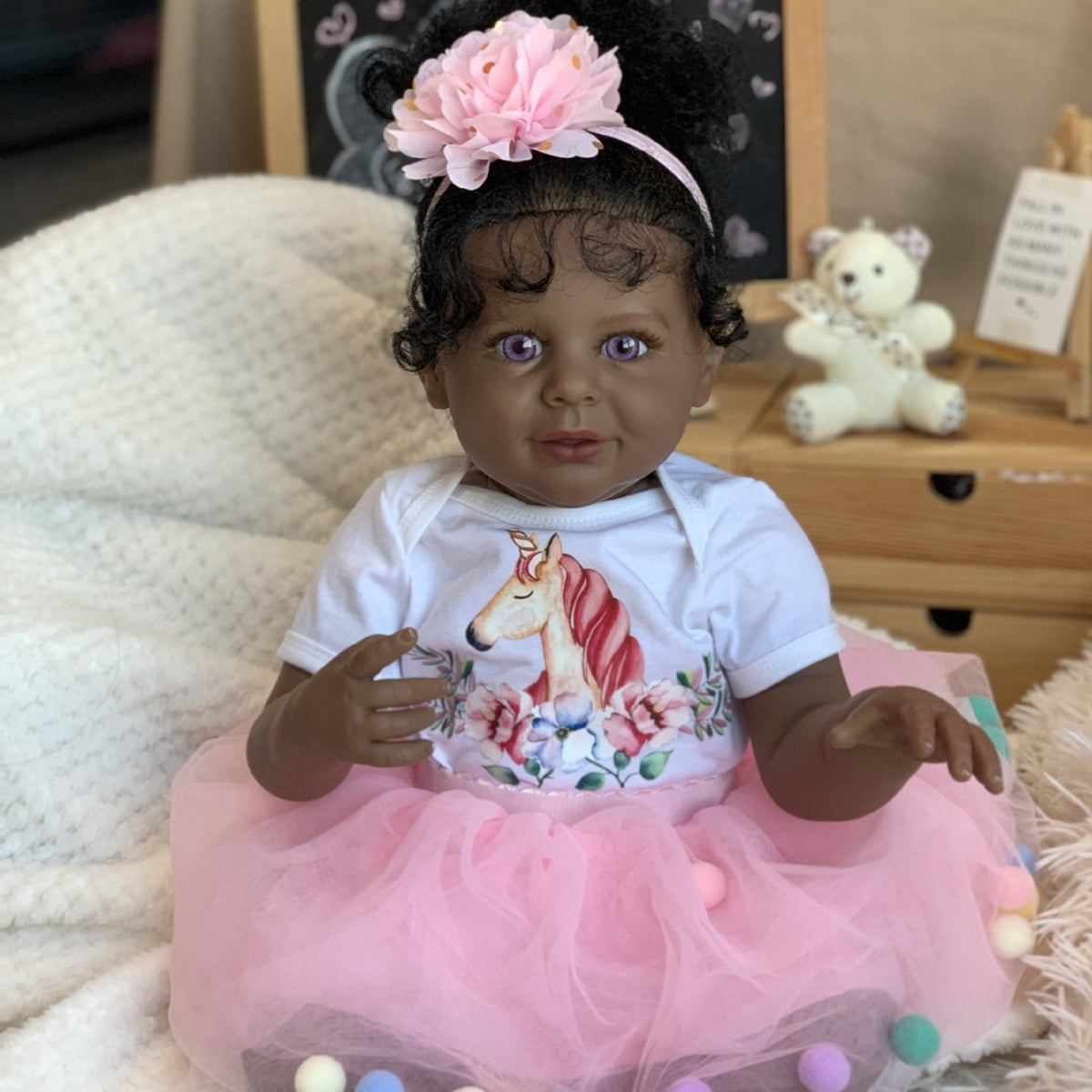 24 Zoll Reborn-Puppe mit Stoffkörper, simuliertes afrikanisches Kinderspielzeug, Geschenk- und Begleitpuppe