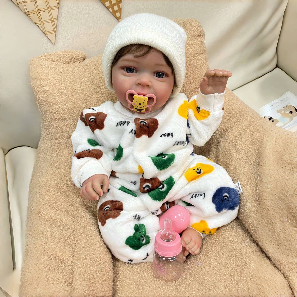 23 Zoll handgefertigte, lebensechte Reborn-Babypuppe mit Stoffkörper, realistischer 3D-Haut, Spielzeug für kleine Mädchen
