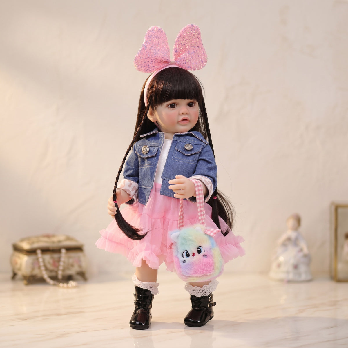 22-Zoll-Steh-Reborn-Kleinkindpuppe mit Ganzkörper-Vinyl für Geschenke und Dekoration