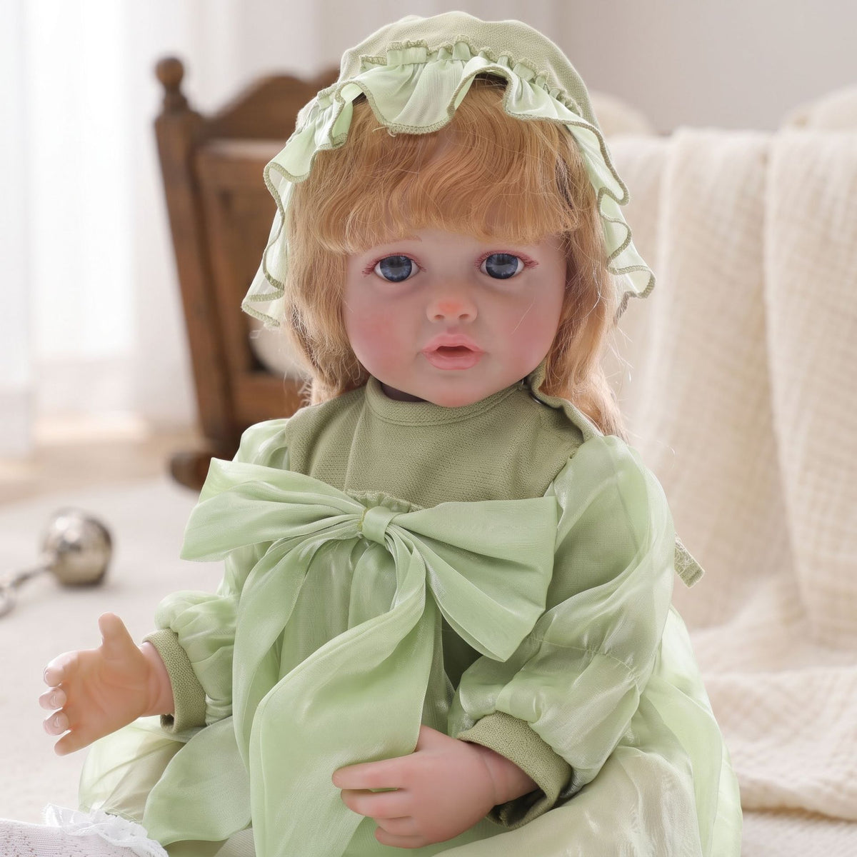 Ultrarealistische 22-Zoll Reborn-Neugeborenenpuppe mit Ganzkörper-Vinyl, weiche bewegliche Gliedmaßen, sichere Begleiterpuppe für Kinder