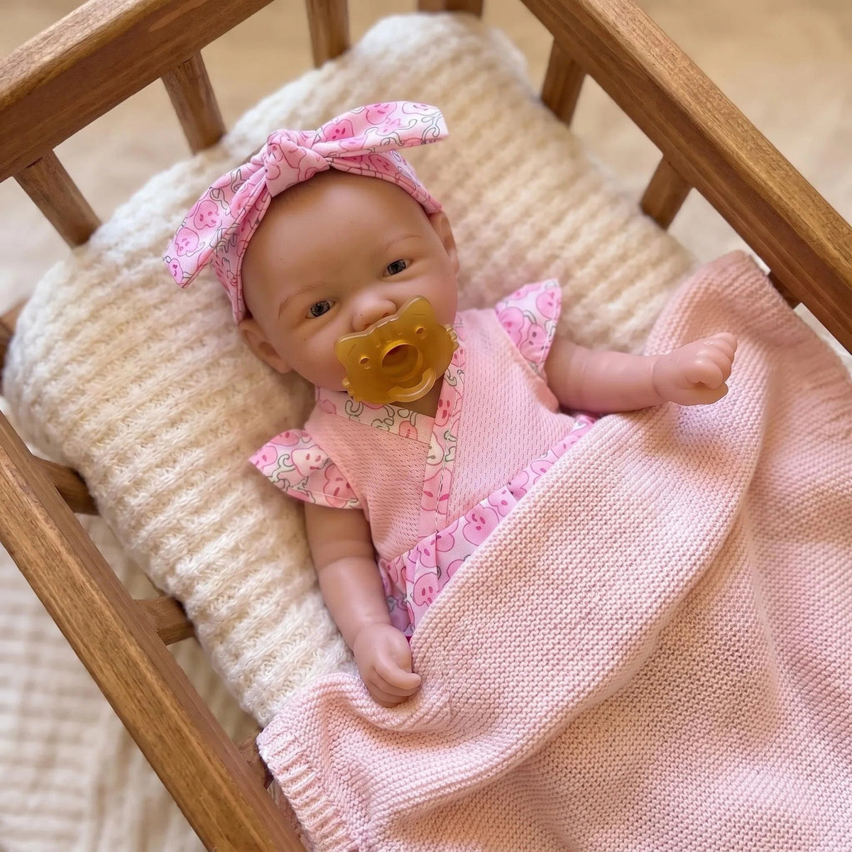 8-Zoll-Reborn-Puppe mit Spitzenärmel-Oberteil in Pink und komplettem Vollsilikonkörper als Weihnachtsgeschenk für Kinder