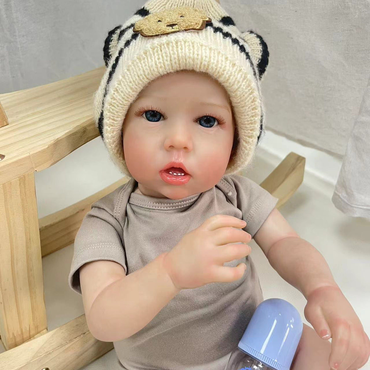 23 Zoll realistische Reborn-Puppe lebensecht mit Stoffkörper Geschenke für Mädchen