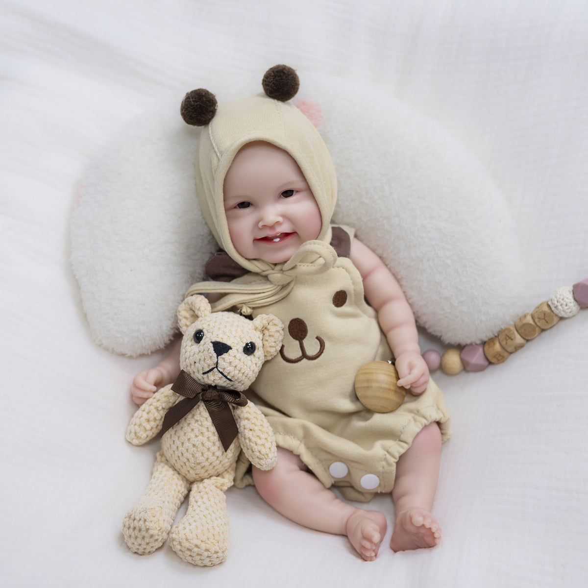 12-Zoll realistische Babypuppe aus Vollsilikon, entzückendes Design mit grinsendem Gesicht, passendes Geschenk für Feiertage und Geburtstage für jedes Alter