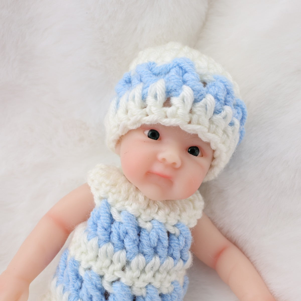 6-Zoll-Handflächen-Reborn-Babypuppe aus massivem Silikon, realistische, dehnbare Spielzeugpuppe als Geschenk für Kinder