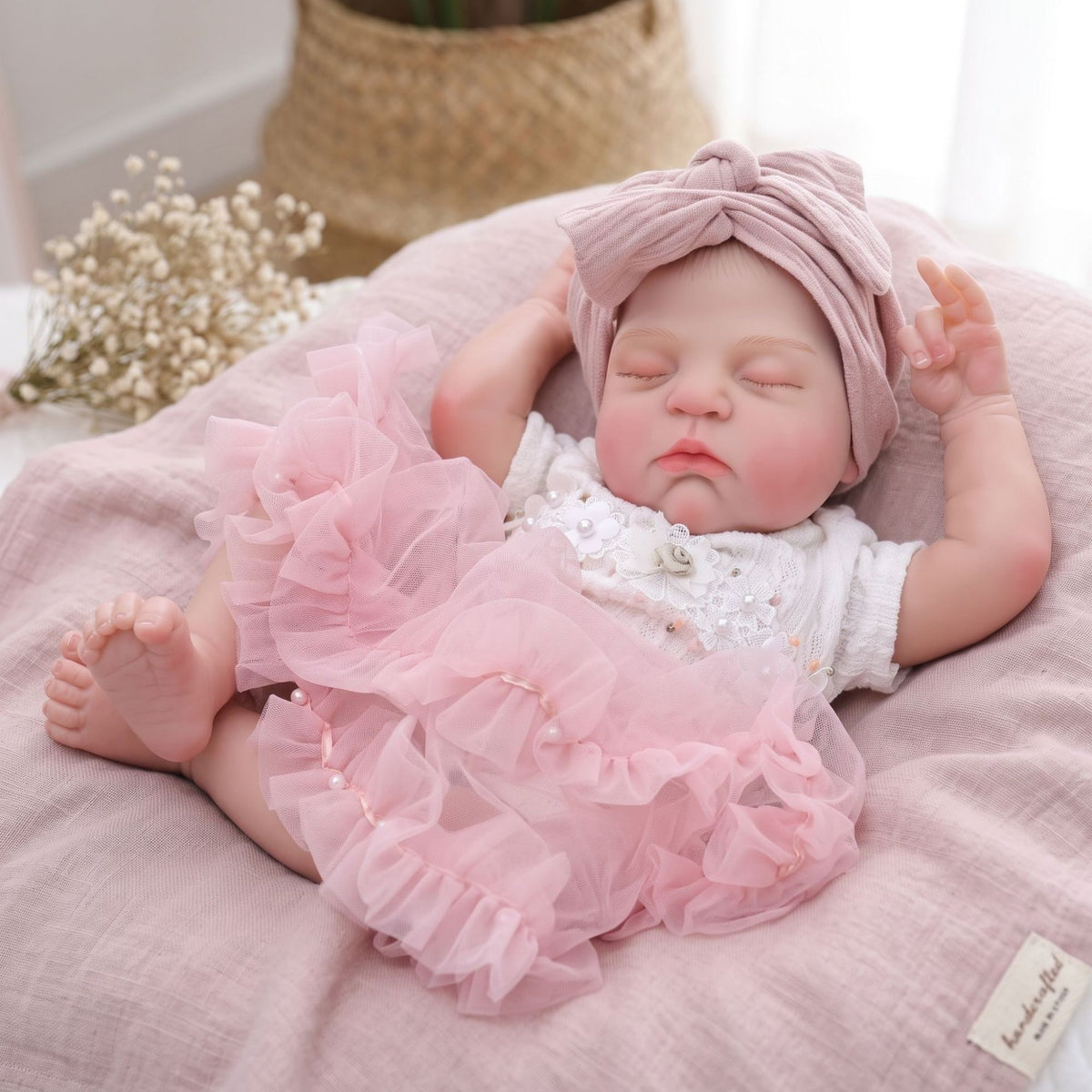 18 Zoll Reborn-Babypuppe mit Stoffkörper, schlafend, im Bären-Strampler, anschmiegsames Geschenk für Geburtstage & Feiertage