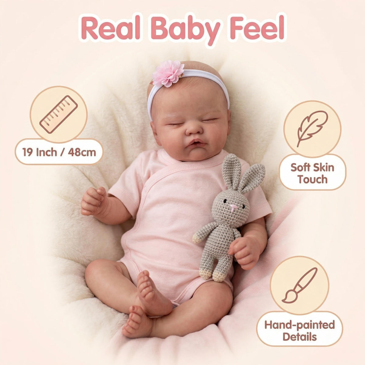 Realistische schlafende Babypuppe, 48 cm, mit Stoffkörper und Blumen-Stirnband, Begleitspielzeug geeignet für Fotoshootings im Kinderzimmer und als Geschenk für jeden Anlass
