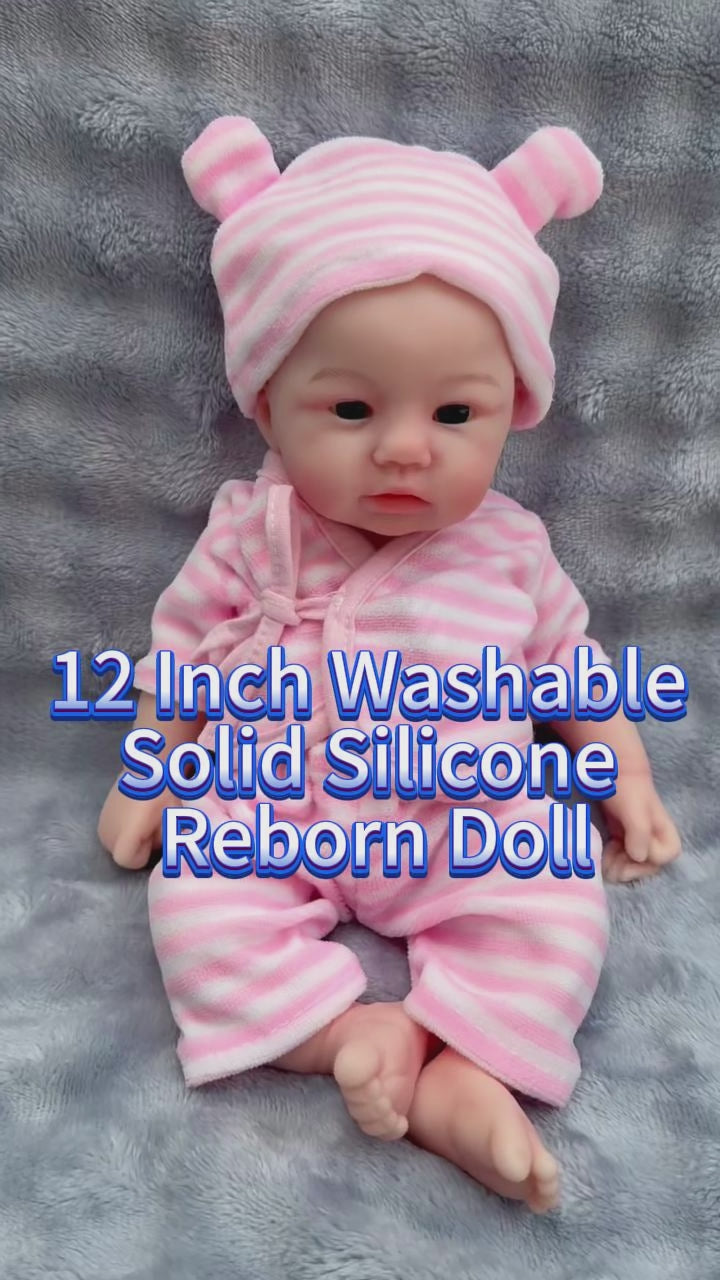 12 Zoll Reborn-Puppe mit Ganzkörper-Silikon in rosa gestreiftem Bärenohren-Hut und Wickel-Outfit, tragbares Kuschel-Begleitspielzeug für Kinder und erwachsene Sammler, ideales Überraschungsgeschenk für Geburtstage, Babypartys und Feiertage