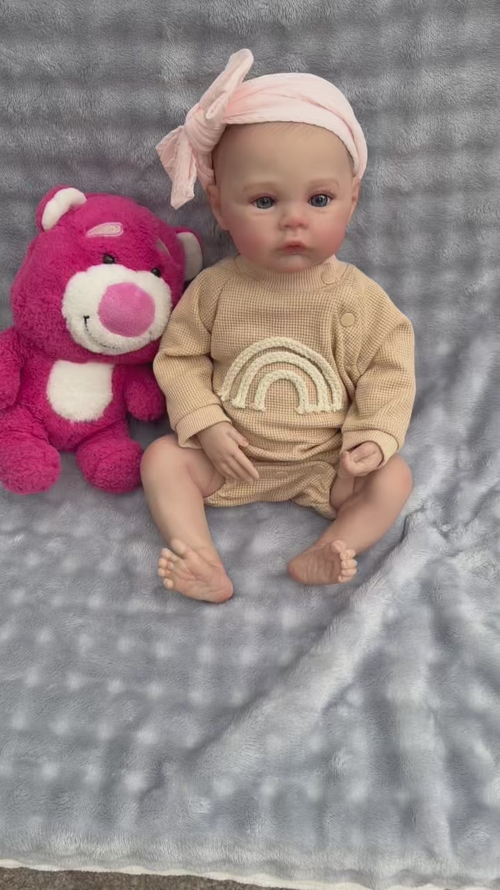 18 Zoll lebensechte Reborn-Babypuppe – Mädchen mit weichem, beschwertem Körper, realistisches Neugeborenen-Geschenkset für Kinder ab 3 Jahren