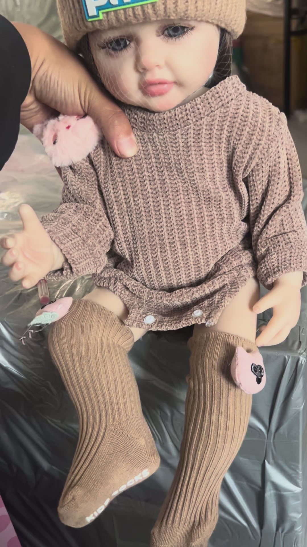 Sprechende Reborn-Babypuppe, 55 cm, weicher Ganzkörper-Vinyl, lebensechte Neugeborenen-Mädchenpuppe mit interaktiven, realistischen Geräuschen