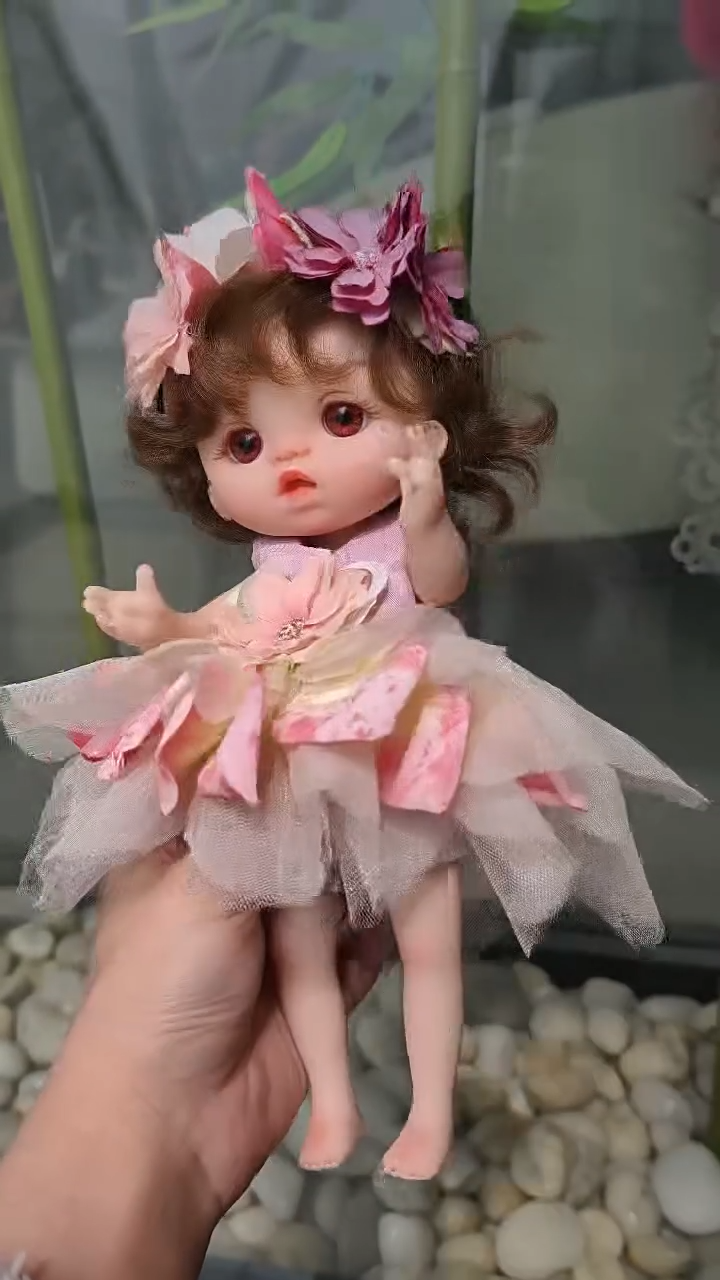 10-Zoll stehende Reborn-Babypuppe – Realistische Waldfee-Prinzessin mit Blütenblatt-Kleid